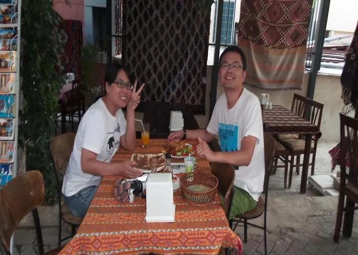 Ali Baba's House Bed & Breakfast 2*