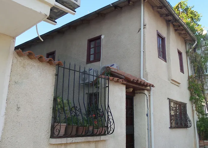 Bed & Breakfast Ali Baba's House 2*