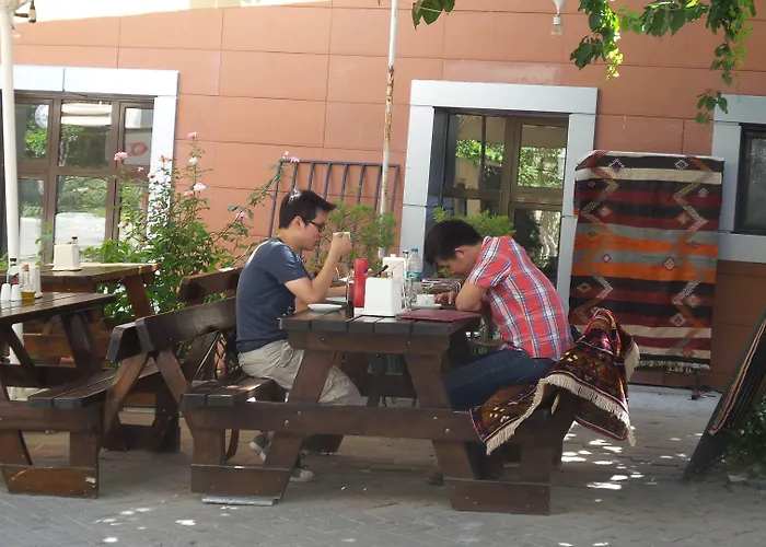 Bed & Breakfast Ali Baba's House 2*