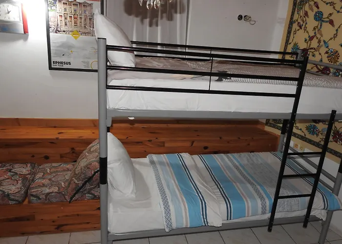 Ali Baba's House Bed & Breakfast 2*