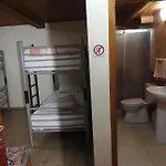 לינה וארוחת בוקר Ali Baba's House