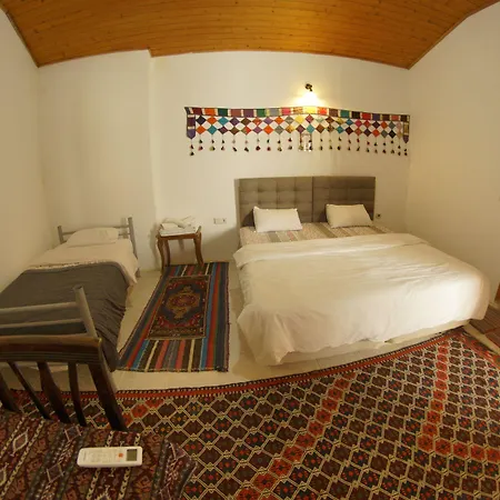 Ali Baba's House Bed & Breakfast 2*