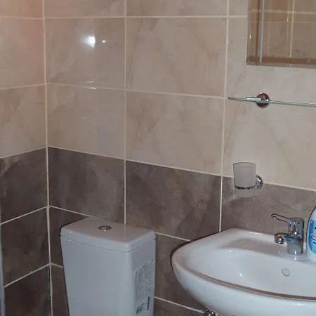 Ali Baba's House Bed & Breakfast 2*