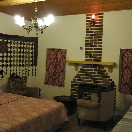 Ali Baba's House Bed & Breakfast 2*
