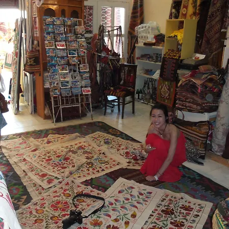 Ali Baba's House فندق مبيت وإفطار