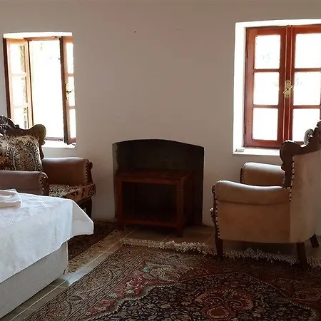 Ali Baba's House Bed & Breakfast 2*